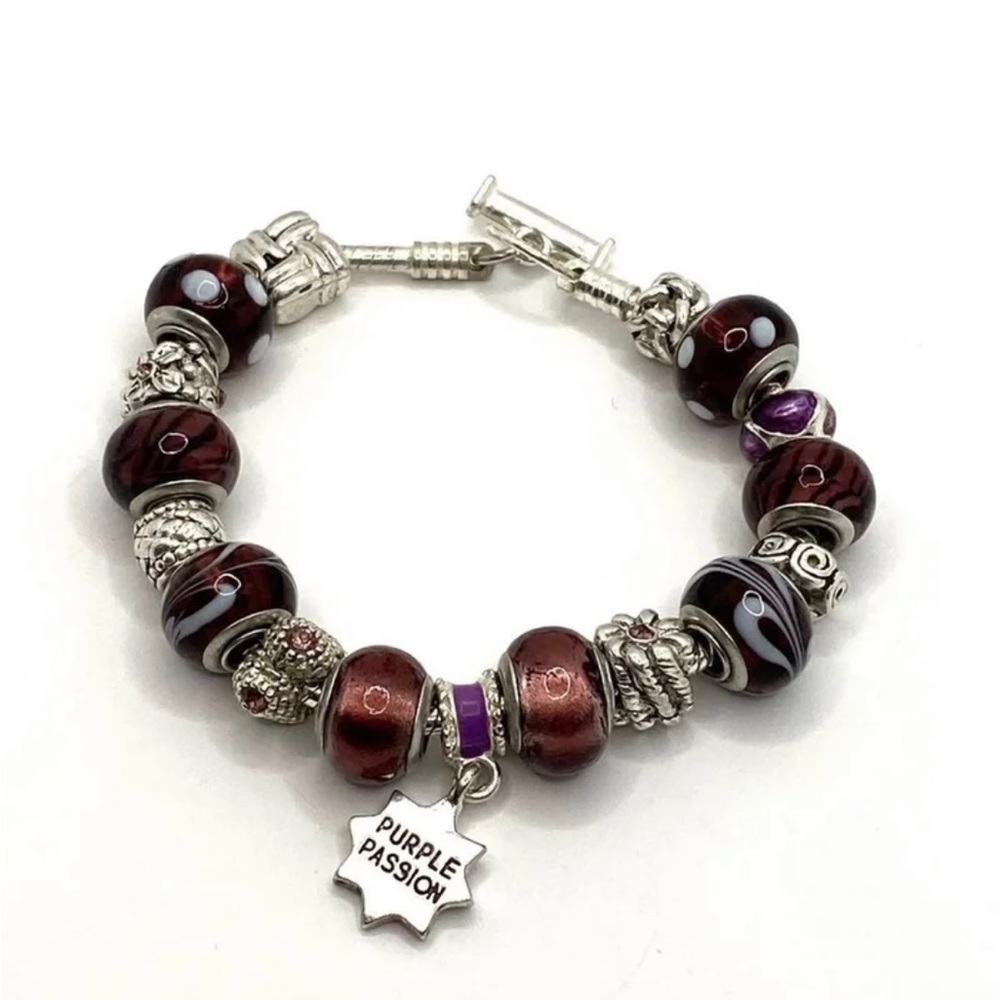 Charm Bracelet Glass Beads Silver Tone 7.5”